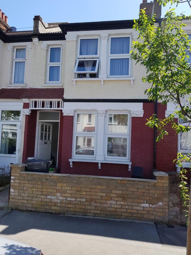 Double Bedroom Addiscombe  Main Photo