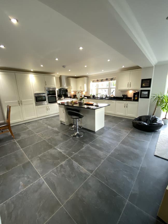 King Size room Colchester area Main Photo