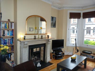 Beautiful furnished 2 double bed 1st floor flat Main Photo