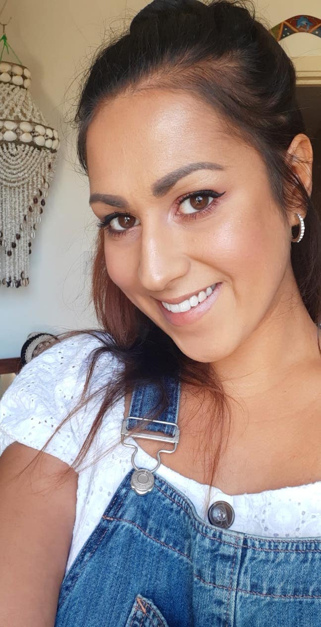 Professional Female seeks a double room Main Photo