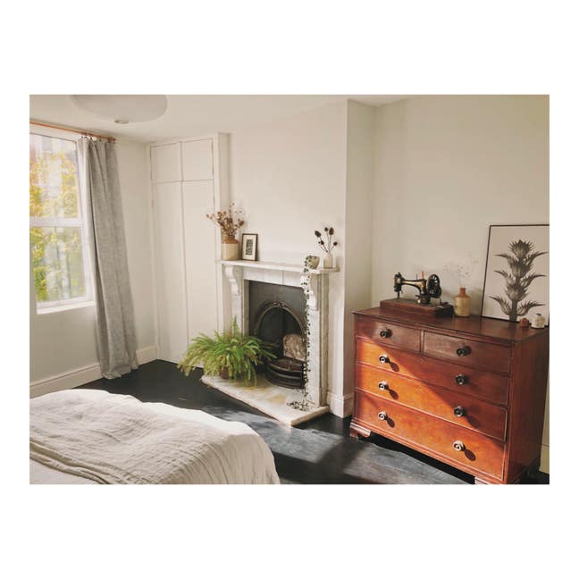 Sunny double room on quiet street Main Photo