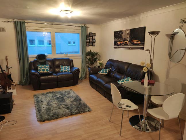 Spacious Double Bedroom, Bills Inc. Main Photo
