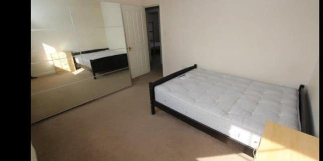 Excellent Double Room in Chester Main Photo