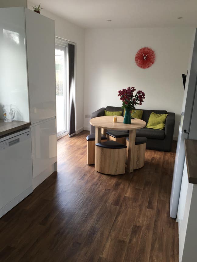 Double Room in Professional Truro House Share  Main Photo