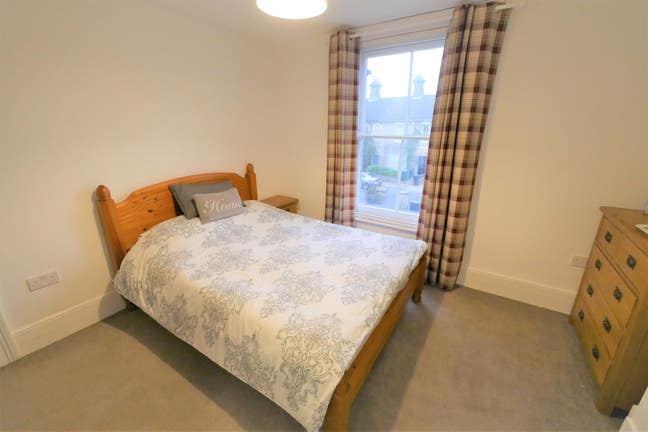 En-suite bathroom - All Bills Included Main Photo