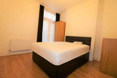 1 Room available - Turnpike Lane/Wood Green area Main Photo