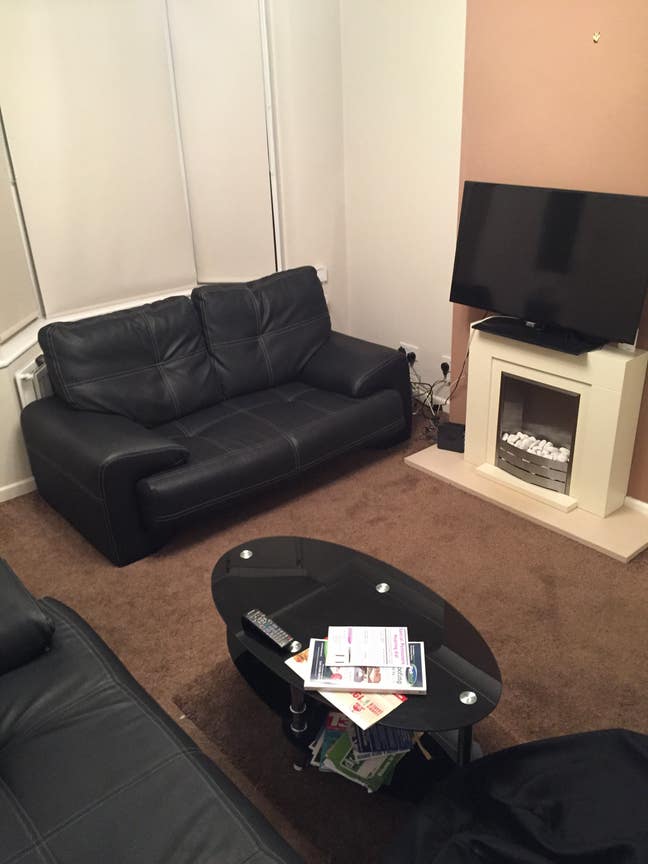 Single Room in superb house  Main Photo