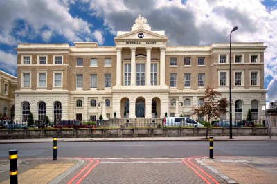1 room to rent in lovely 2 bed Kennington flat Main Photo