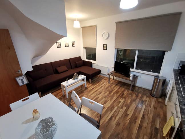 Room in All Female Houseshare with Lounge N4 !! Main Photo