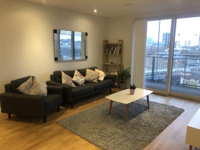 Lovely double room in Deptford with own bathroom Main Photo