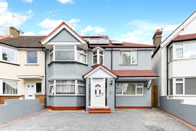 Quality Newly Refurbished Studio Apartment Main Photo