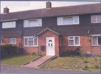 Affordable Single Refurbished Room to Rent Main Photo