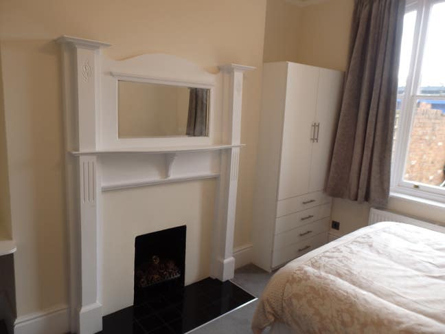 🦅Large double room/NN1/&pound;575- NGH🦅 Main Photo