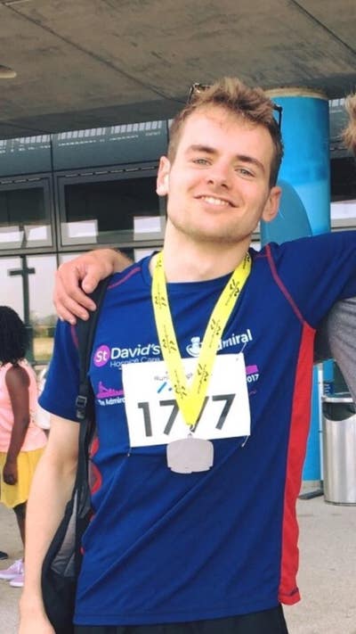 Looking for a place for a couple and their kitty  Main Photo