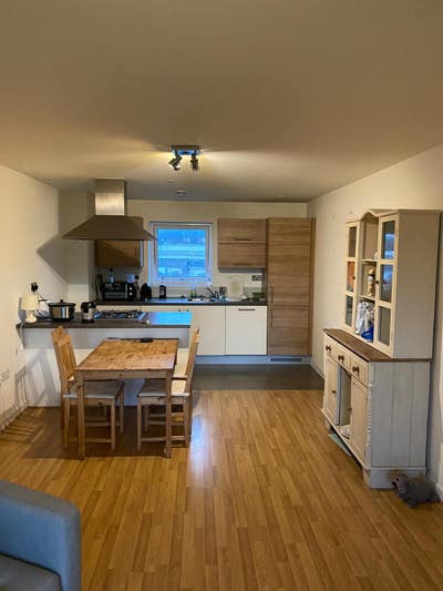 Immaculately kept flat, all bills included Main Photo