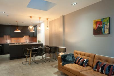 Huge en suite room, garden house  Main Photo