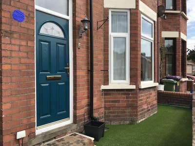 Double Room available in Large Victorian House Main Photo