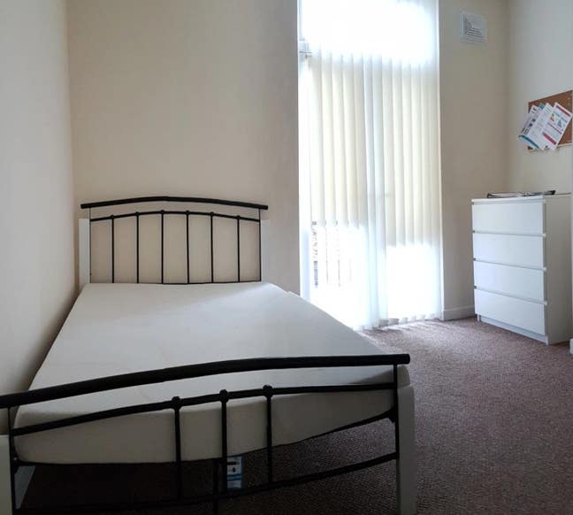 *Student room in a nice neighbourhood* Main Photo