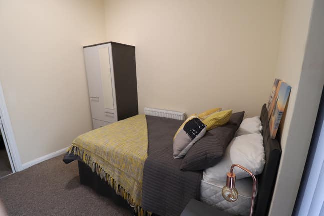 🌟Huge Ensuite Room Available in M7 😍 Main Photo