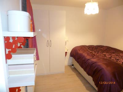 Large bedroom and private living room in Fulham Main Photo
