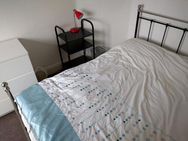 Room in Greenford Broadway &pound;700 Pcm All inc  Main Photo