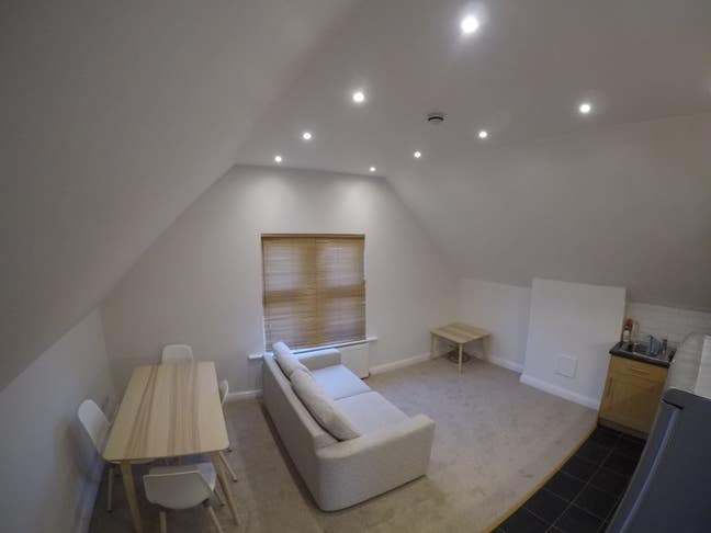 1 bed studio flat  Main Photo
