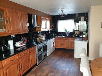 Comfy room Main Photo