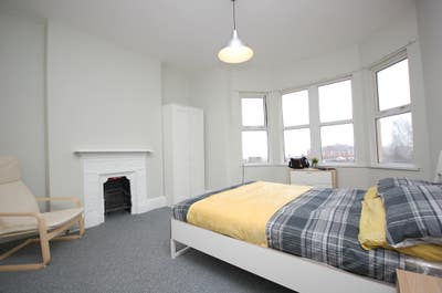 Lovely Large Double Room Available  Main Photo
