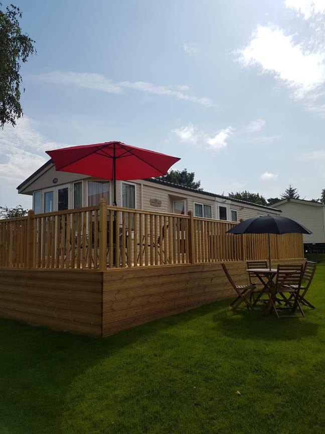 Beautiful 3 bedroom caravan Main Photo