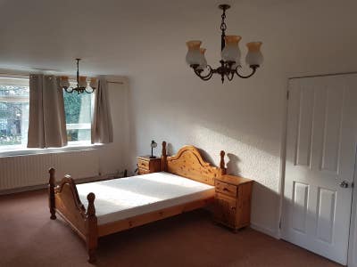 Very Spacious Extra Large Double Bedroom, Altrinch Main Photo