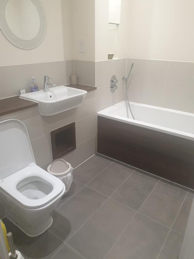 Double Bed & Separate Bathroom (Not Shared)  Main Photo