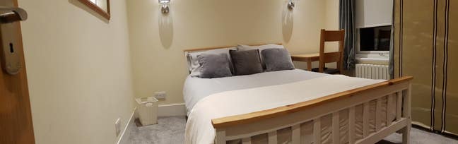 Double Room Honor Oak Park SE23 - all bills incl Main Photo