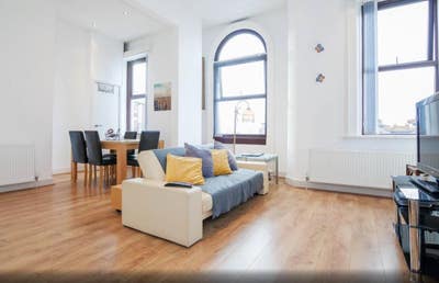 Large 1 bedroom 2nd floor apartment  Main Photo