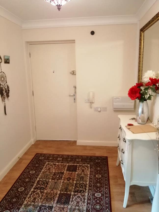 Double room  in friendly and clean flat Main Photo