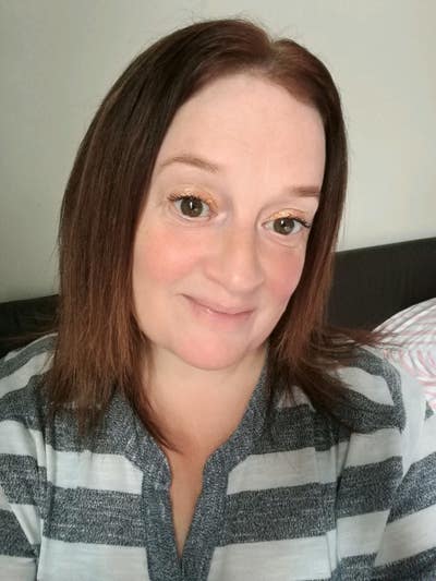 Single woman age 55 in full-time work looking... Main Photo
