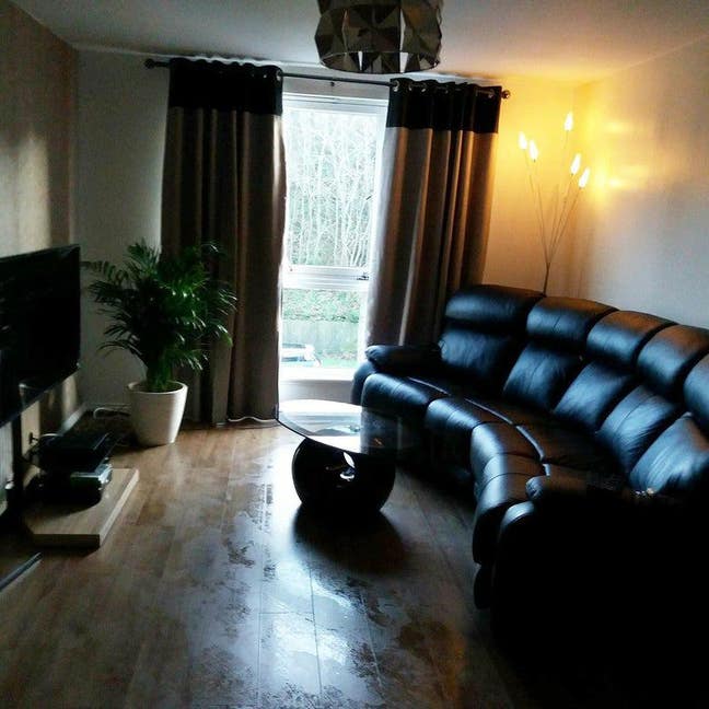 Double bedroom in a fully furnished flat Main Photo
