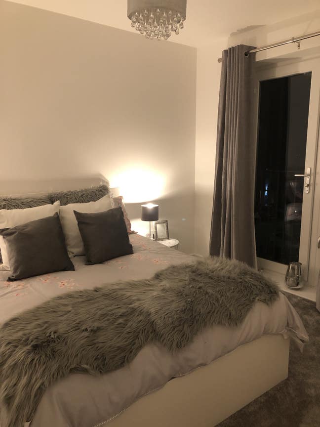 Double Bedroom with En Suite in New Build Flat  Main Photo