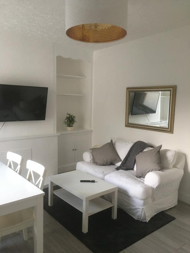 En-suite double room Main Photo
