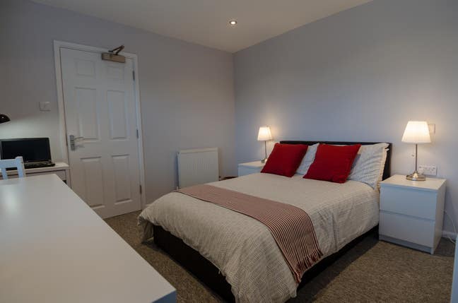 Simple Renting In Luxury! Now doing viewings! Main Photo