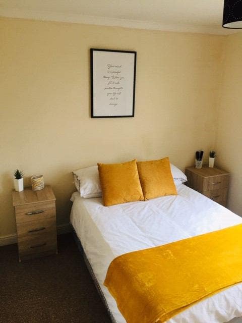 Newly renovated House in Calmore   Main Photo
