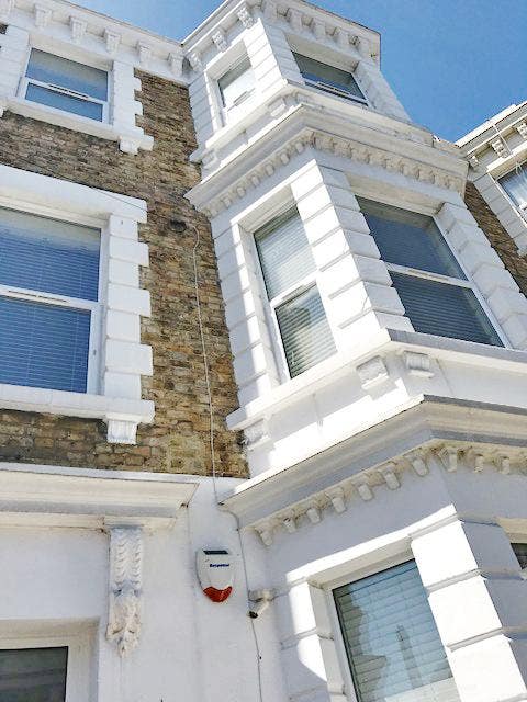 Room in Lovely 3 Storey House on Edgar Rd Main Photo