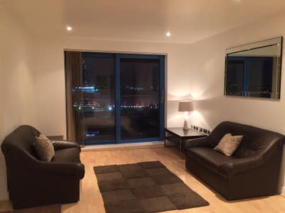 Immaculate 2 Bed Double Bedroom Apartment Main Photo