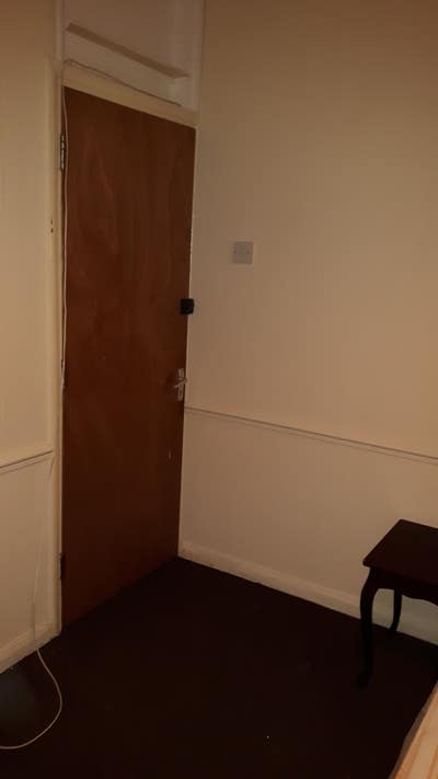 Double room on Elmhurst Road EN3 5TB Main Photo
