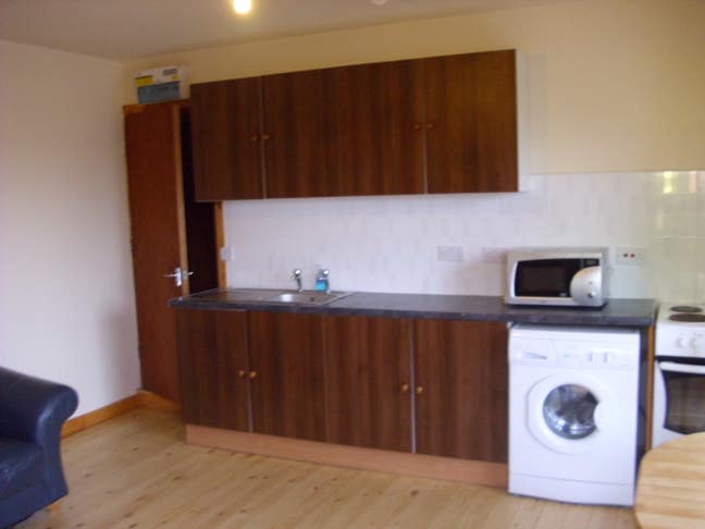 Self/Contained Flat   in Leeds  9 Main Photo