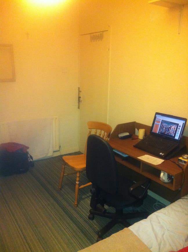 Sherwood - Dbl Room - Nr Coffee Shops & Buses. Main Photo