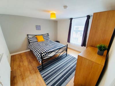  Double Room Available in Walsall City Centre -WS1 Main Photo