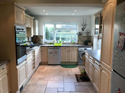 Large Spacious en-suite room - Must see!!! Main Photo