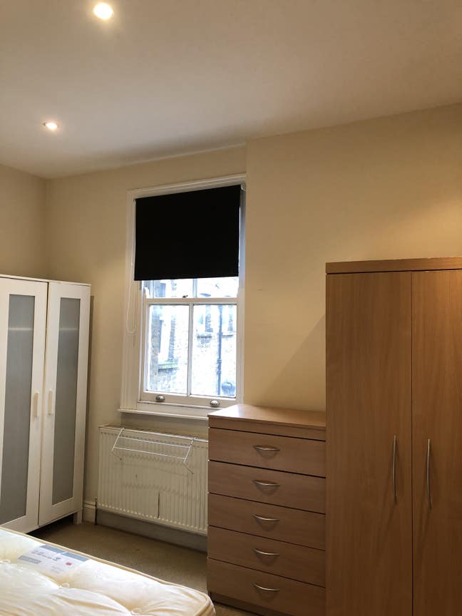 Large Double room in Battersea  Main Photo