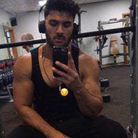 I am a professional male  aged 32looking for ... Main Photo