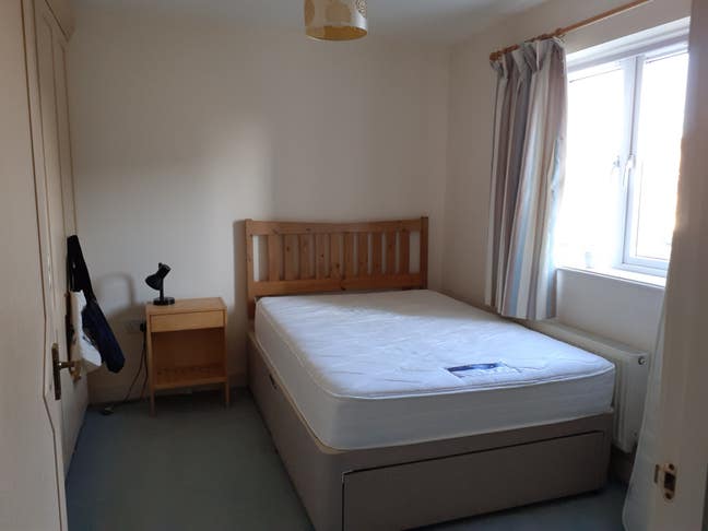Spacious double with own bathroom on Greenbank Main Photo